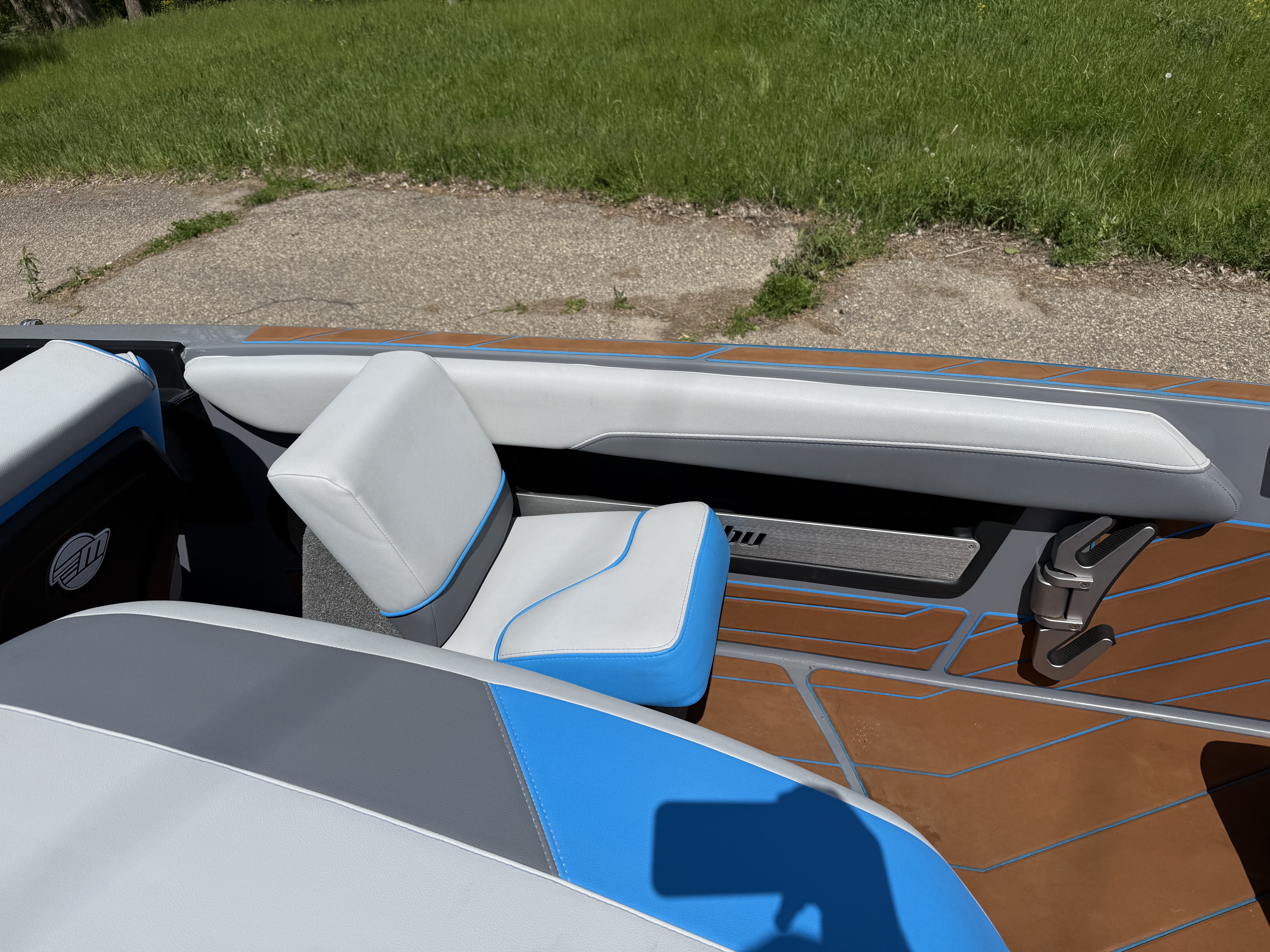 2023 Malibu Response TXI MO - 440 Hours Icon